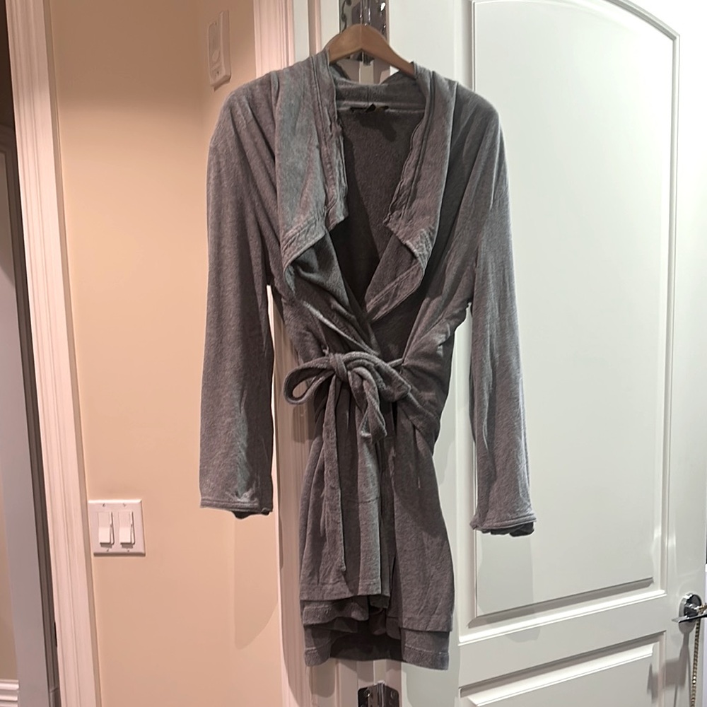 Donna Karen Gray Short Robe Size Medium